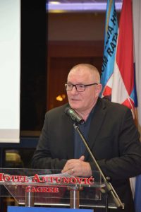 Tom Kučinari