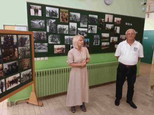 podjela Zbornika-Marija Poje i Ahmet Puškar