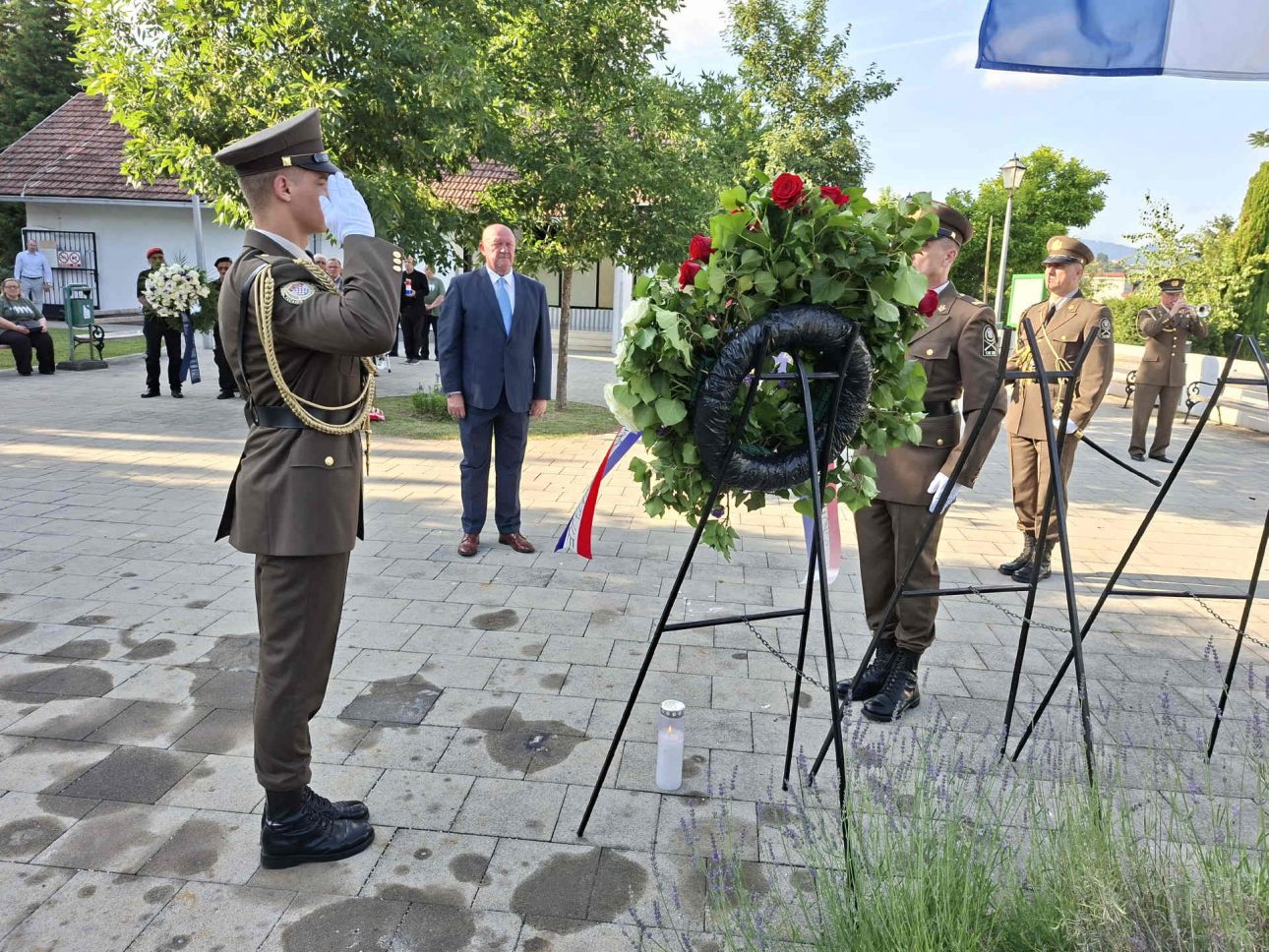 35.obljetnica ustroja Stoprve-počast poginulima