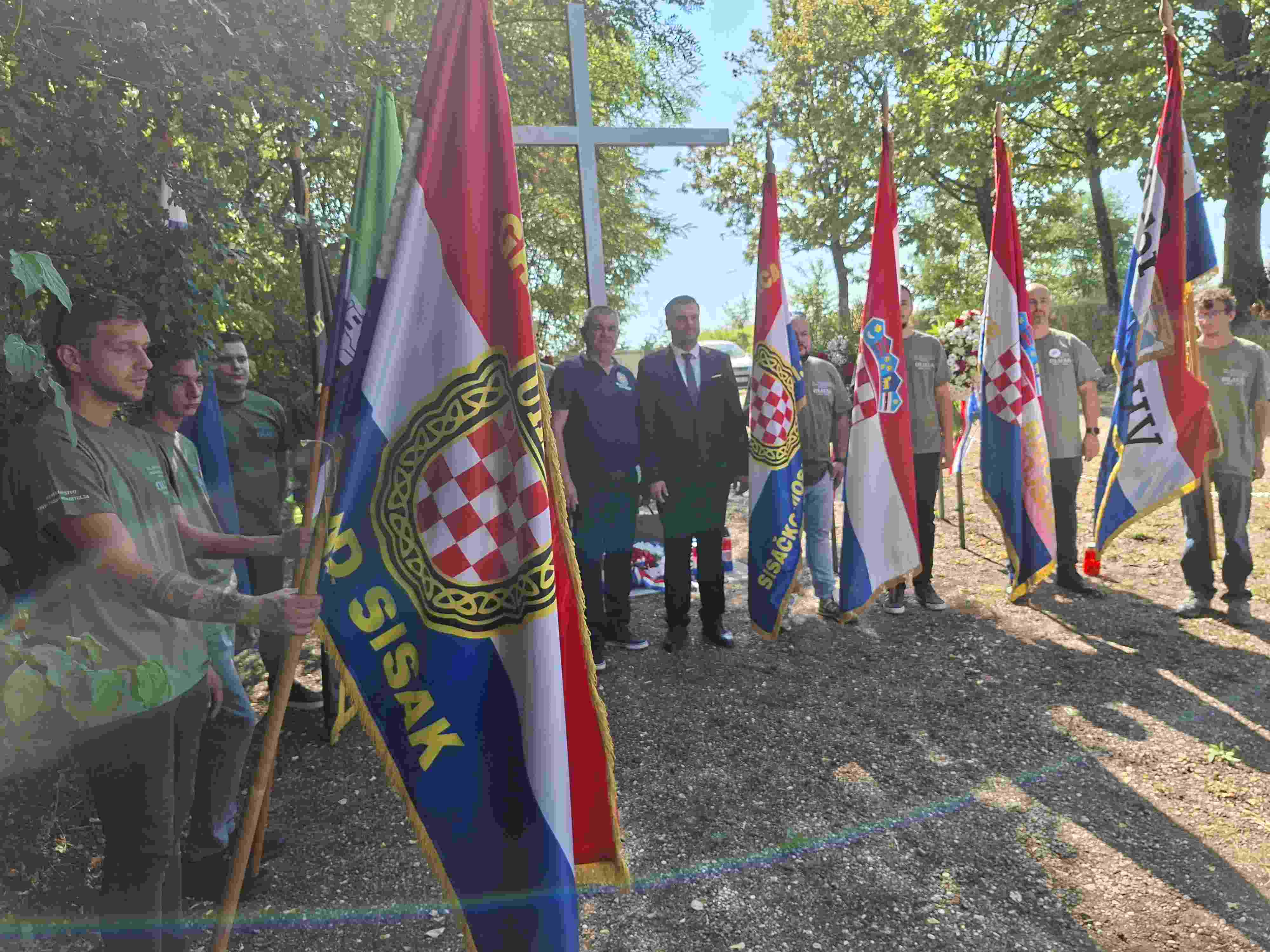 U Komarevu svečano obilježena 31. obljetnica Oluje U Komarevu svečano obilježena 31. obljetnica Oluje