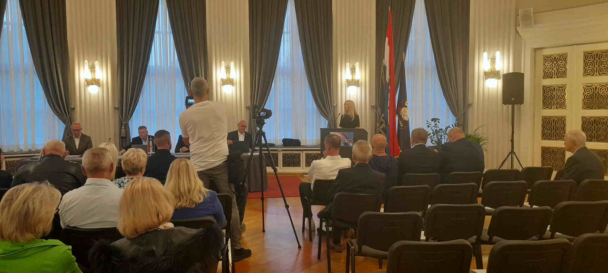Javna tribina-31. obljetnica Oluje Javna tribina-31. obljetnica Oluje